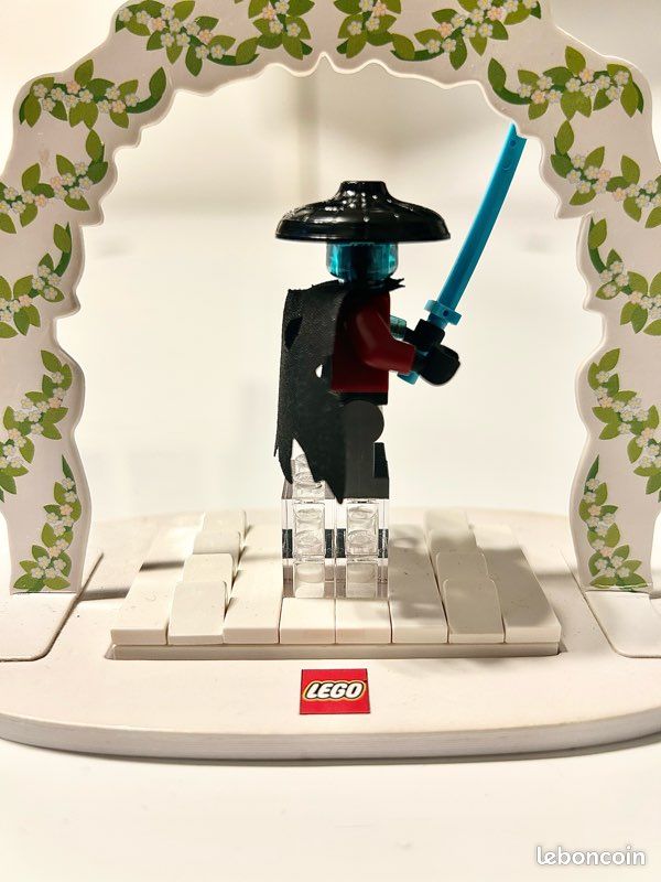 LEGO Ninjago Figurine Blizzard Sword Master njo525 Complet
