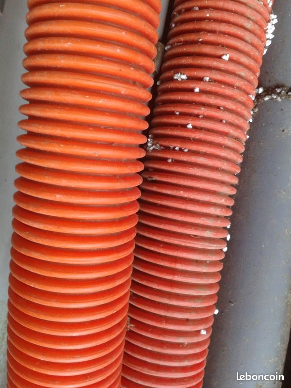 MATERIAUX : TUYAUX PVC / DRAINS / GRILLAGES / TOLES / COLLIERS CHENEAUX...à partir de 1 (image 2)