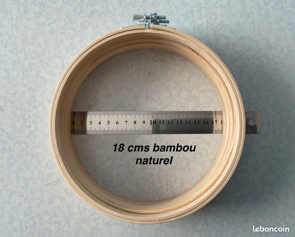 Lot de 5 cercles tous loisirs créatif, decos festives, attrape rêves , etc , 18 cms babou (image 1)
