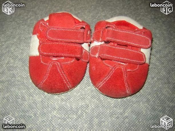 Basket avec des scratch couleur rouge pointure 17 (image 1)