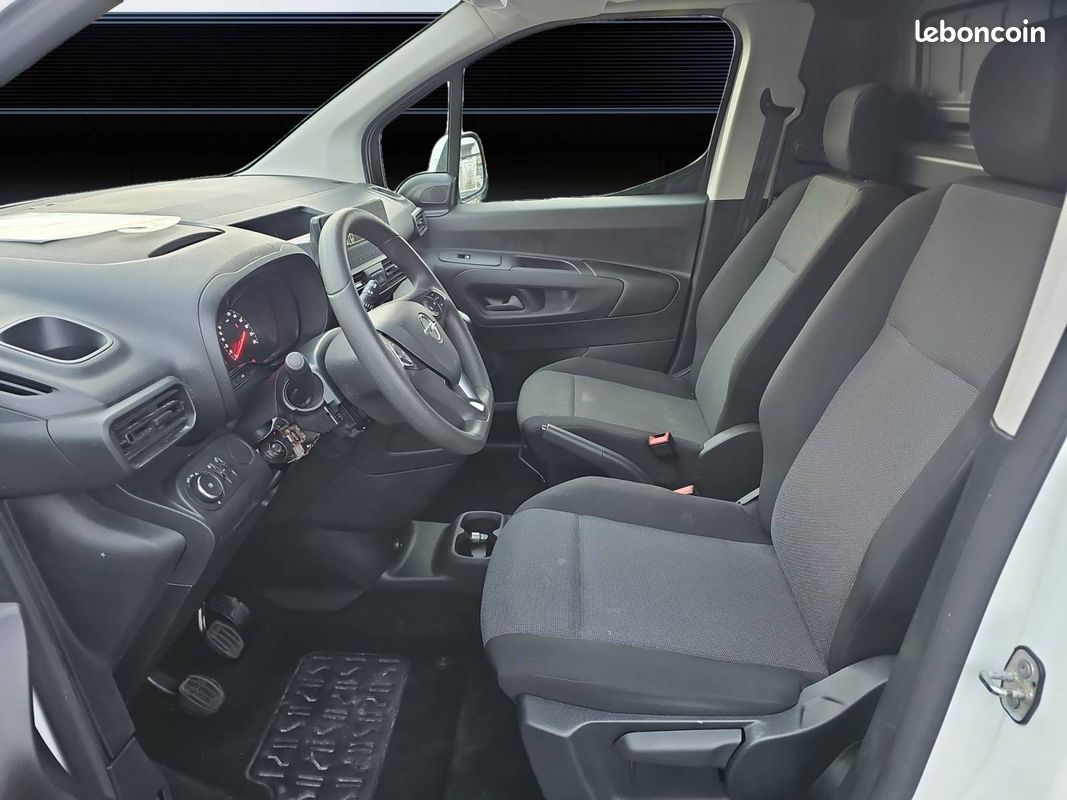Opel combo cargo 1.5 130 ch s/s l1h1 standard pack clim (image 10)