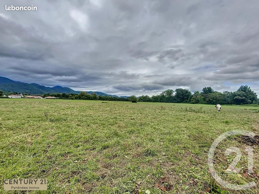 Terrain 1 319 m² Loures Barousse · à Loures-Barousse · 33 000 €