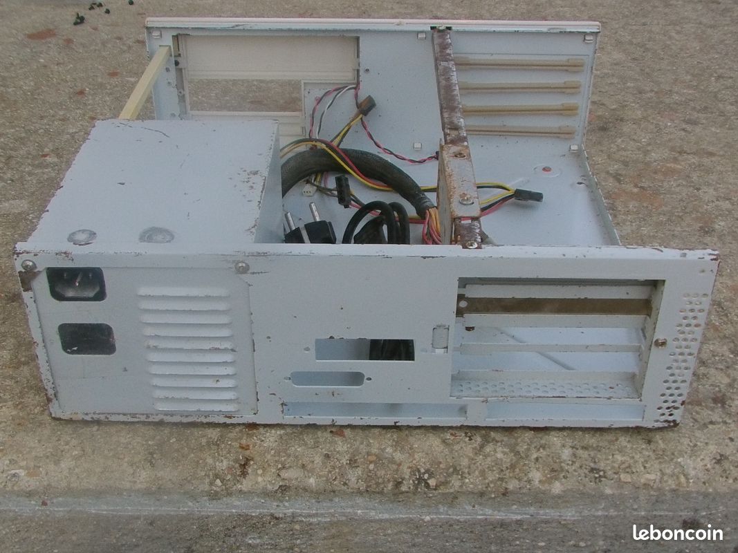A vendre desktop Amiga 4000 Commodore A4000D 4000D (image 4)