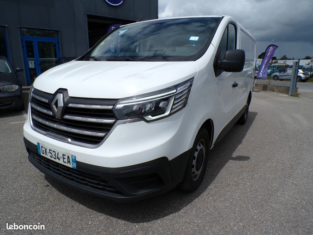 Renault Trafic III Fourgon 2.L 130CH L1H1 2T8 Grand Confort (image 2)