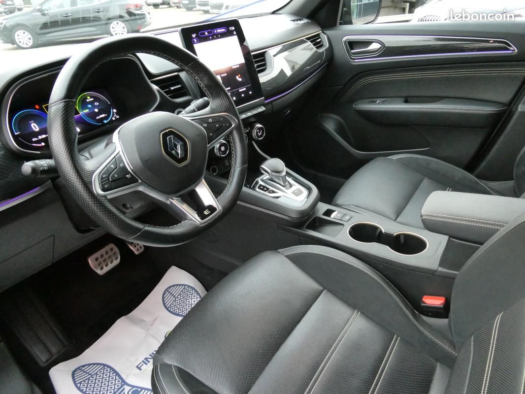 Renault Arkana ENGINEERED 1.6 E-TECH HYBRID 145 cv BVA6 (image 7)