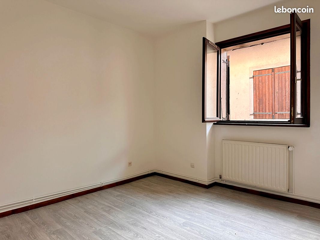 Appartement 2 pièces 54 m² · à Villefranche-sur-Saône · 54 m² · 500 €/mois