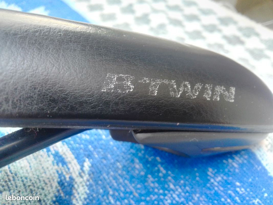 Selle Turbo Vintage Selle Italia Blanche – Années 80, Pour Vélo Route/VTT – Occasion