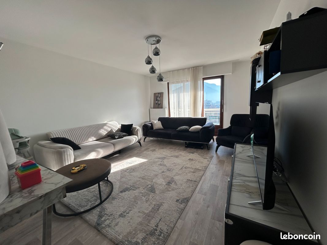 Appartement 3 pièces 62 m² · à Annecy · 62 m² · 275 000 €