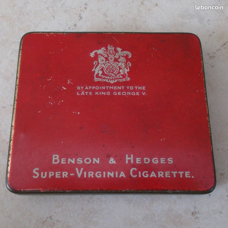 Ancienne Boite métal Cigarettes Benson & Hedges Super-Virginia UK Londres  rouge