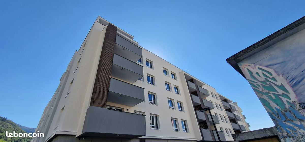 Appartement 3 pièces 62 m² · à Saint-Martin-le-Vinoux · 62 m² · 855 €