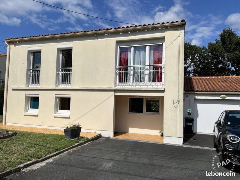 Maison 8 pièces 158 m² · à La Roche-sur-Yon · 158 m² · 295 000 €