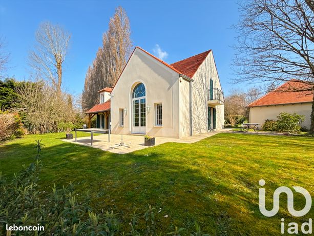 Maison 6 pièces 196 m²