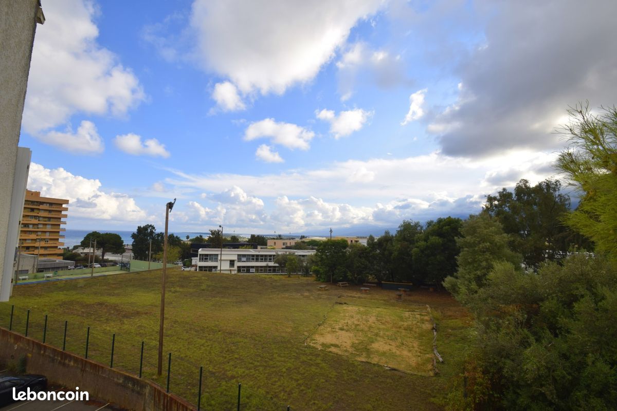Appartement 2 pièces 48 m² · à Bastia · 48 m² · 585 €/mois