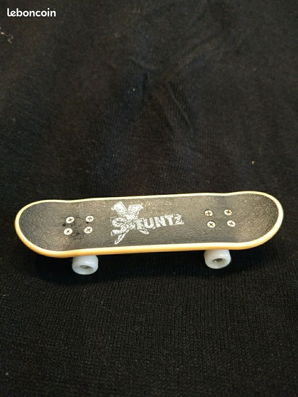 Skate de doigt / Fingerskate (image 1)