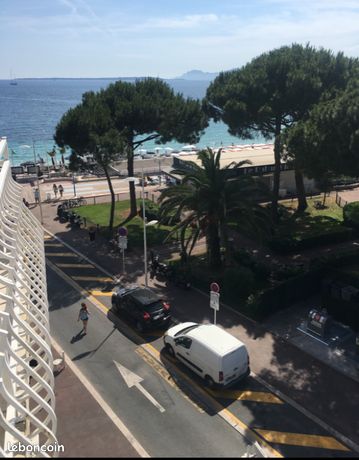 Location étudiante - Studio au bord des plages, centre Juan-les-Pins - 30 m2