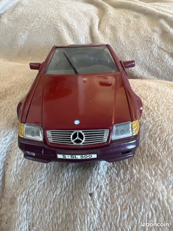 Miniature Maisto Mercedes 500 SL 1989 - 1/18, Noire, Modèle D'occasion Voiture De Collection