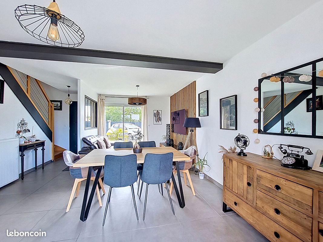 Maison 4 pièces 85 m² · à Carquefou · 85 m² · 341 900 €