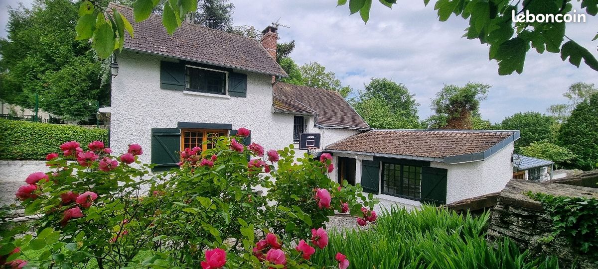 Maison 7 pièces 165 m² · à Follainville-Dennemont · 165 m² · 262 000 €