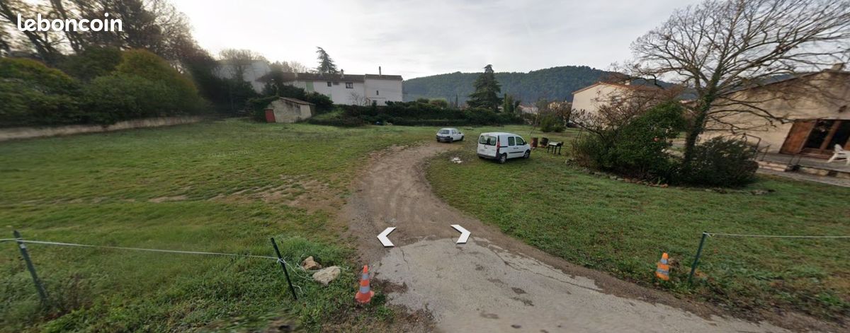 Terrain à bâtir de 591 m² à DRAGUIGNAN (83) · 168 000 €