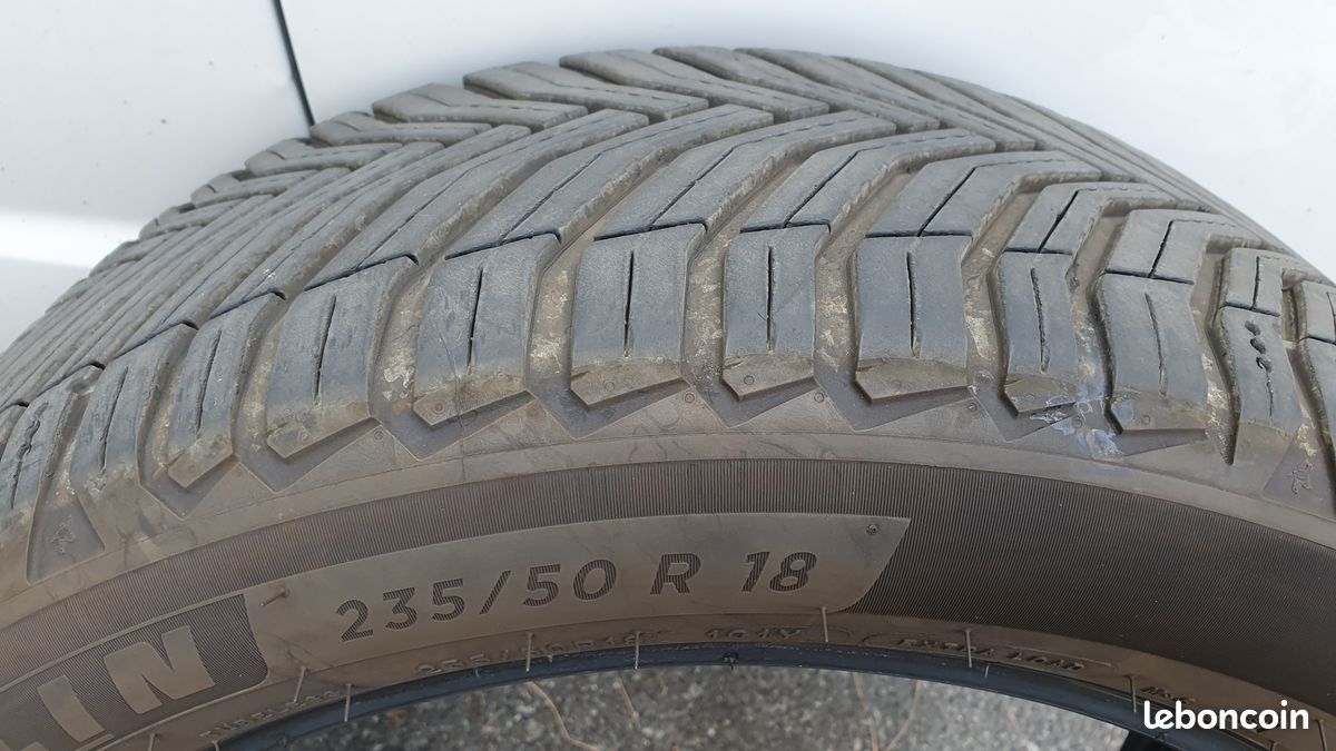 Pneu Michelin Crossclimate2 235/50 R18 toutes saisons homologuée montagne (image 1)