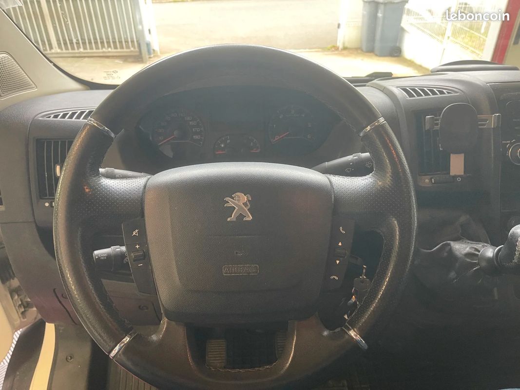 PEUGEOT BOXER FOURGON L4H2 BLUEHDI 165 - Attelage / Radar arr - Garantie (image 13)
