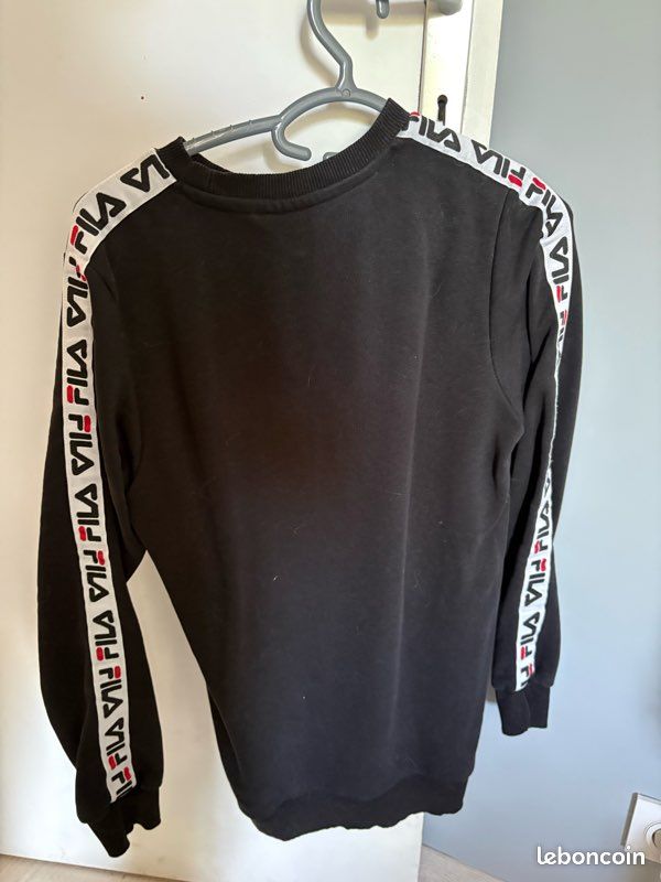 Pull Fila noir (image 2)