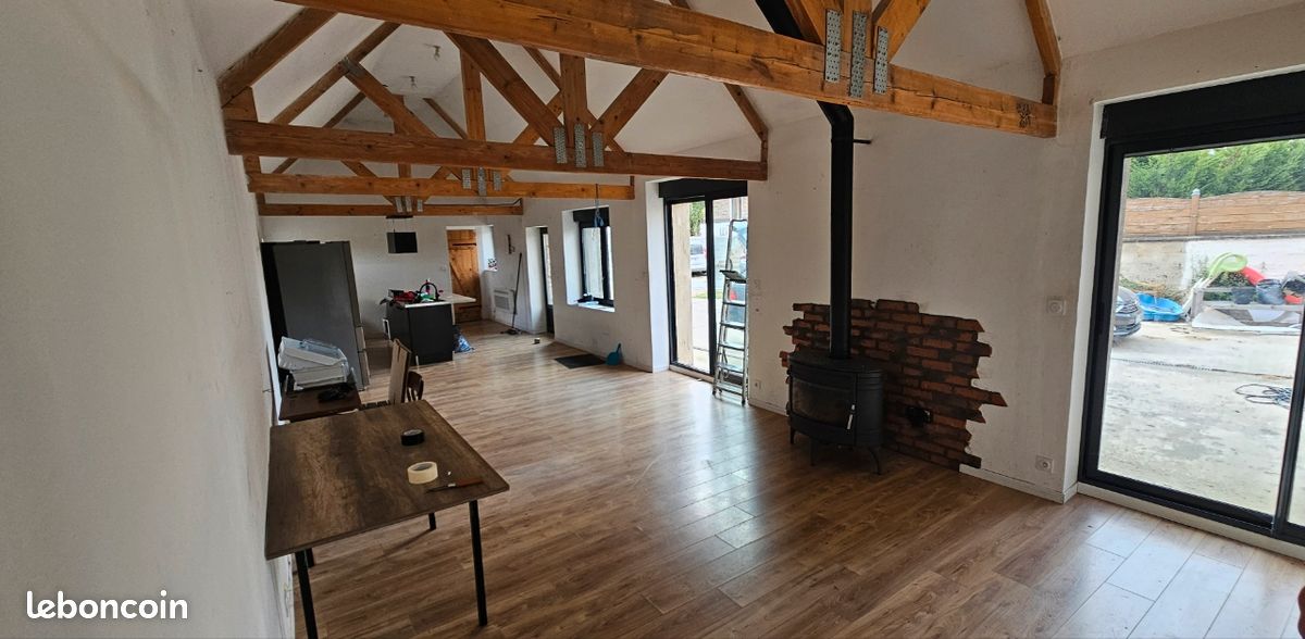 Maison 2 pièces 60 m² · à Delettes · 60 m² · 650 €