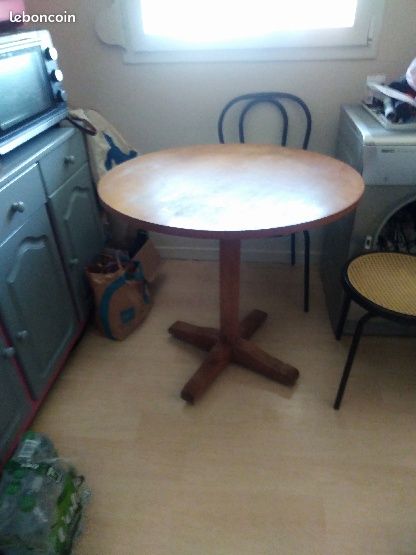 Table guéridon chêne (image 1)