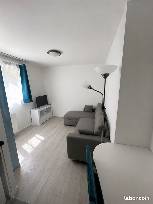 Appartement 1 pièce 18 m² · à Noisy-le-Grand · 18 m² · 697 €