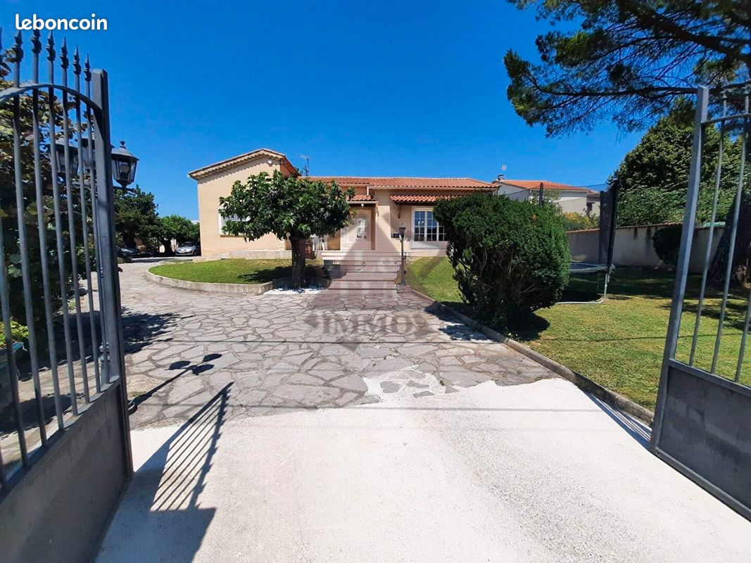 Maison 7 pièces 106 m² · à Saint-Privat-des-Vieux · 106 m² · 358 000 €