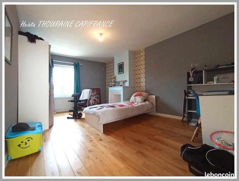Maison 9 pièces 230 m² - Saint-Maixent-l'École 79400 (image principale 8)