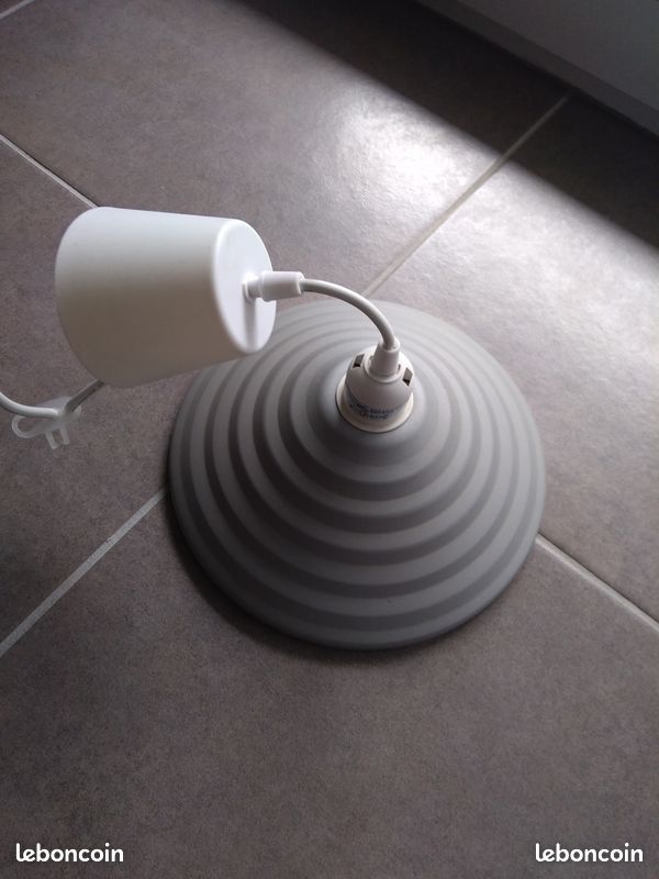 Lustre (image 1)
