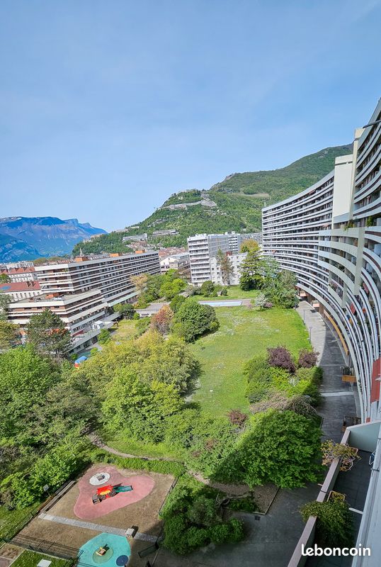 Appartement 4 pièces 96 m² · à Grenoble · 96 m² · 1 670 €