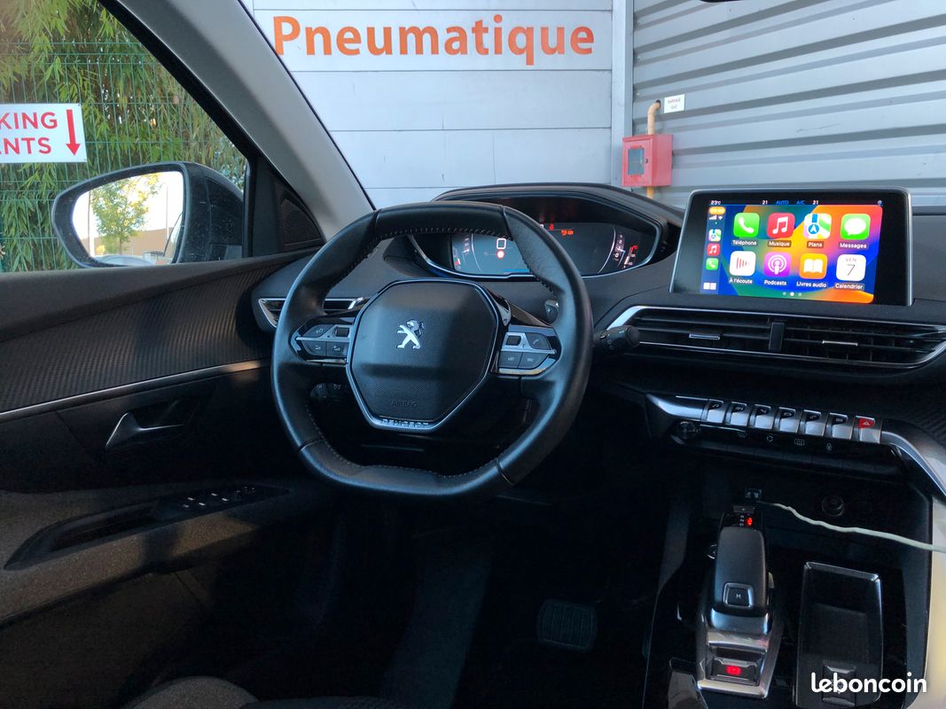 PEUGEOT 5008 1.2 130ch S&S Active Pack EAT8 1ère main (image 5)