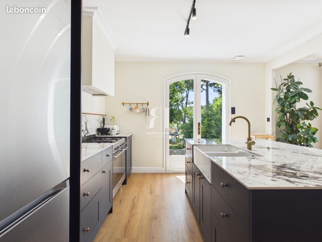 Maison 6 pièces 213 m² · à Kervignac · 213 m² · 549 900 €