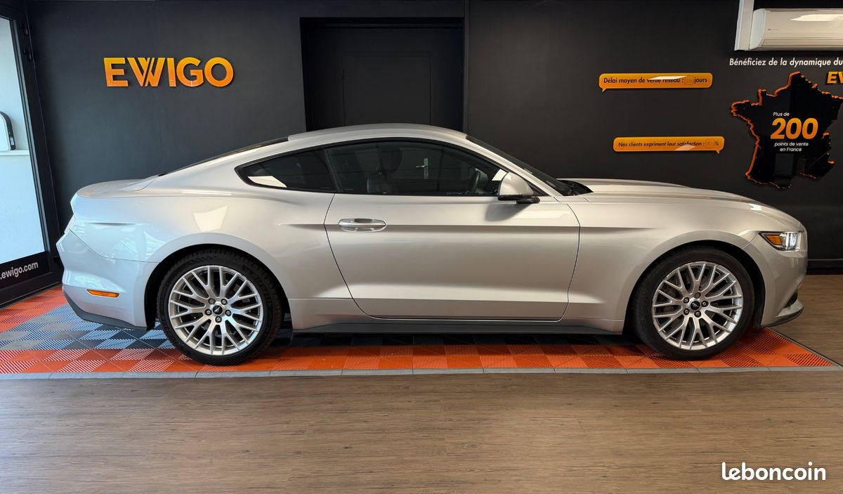 Ford mustang fastback 2.3 317 cv premium / origine france / entretien complet ford / 2 ieme main / camera (image 20)