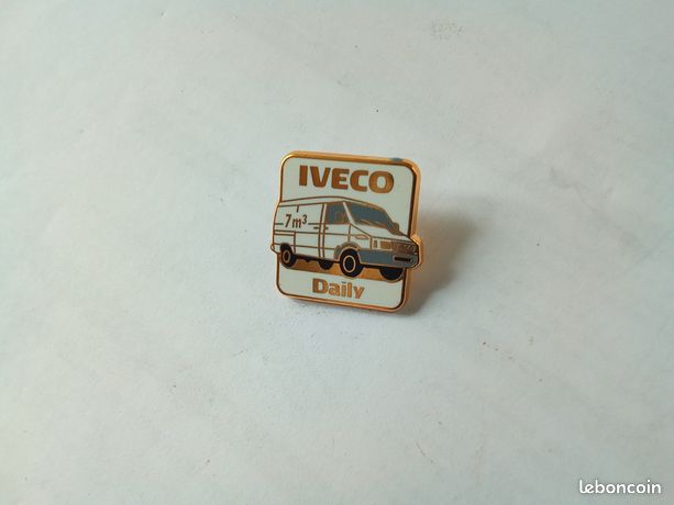 IVECO DAILY LONG VCT - VEHICULE DE COMMANDEMENT ET De Transmissions 2024 Gendarmerie IVECO DAILY LONG VCT - VEHICULE DE COMMANDEMENT ET De Transmissions 2024 Gendarmerie