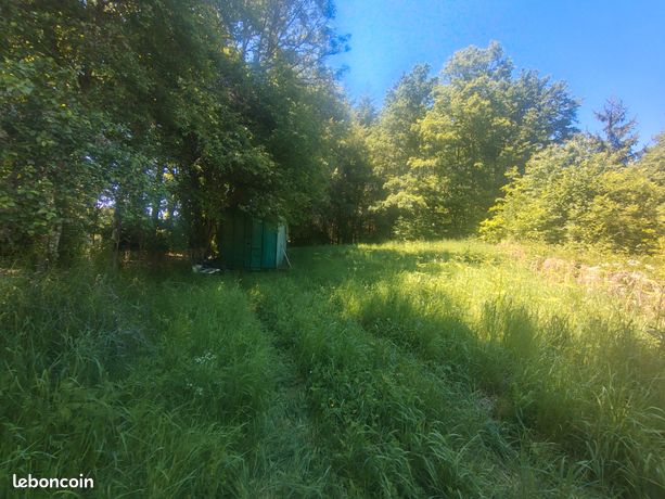 Terrain 633 m2 zone naturelle eygurande