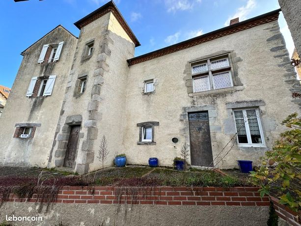 Maison 10 pièces 211 m²