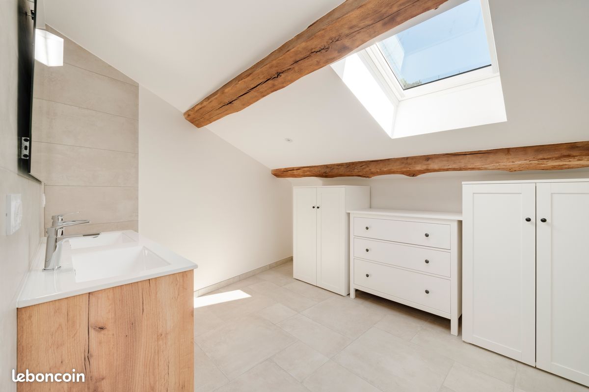 EXCLU – T2 duplex meublé de standing 65 m2 – Refait à NEUF (image 7)