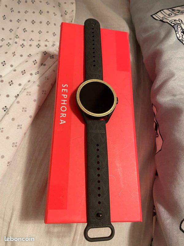 Montre connecté Michael Kors en très bon état (image 1)