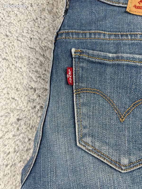 Jean Levis 711 Bleu Coupe Skinny pour femme W26 FR36 L30 #LEV1913 (image 2)