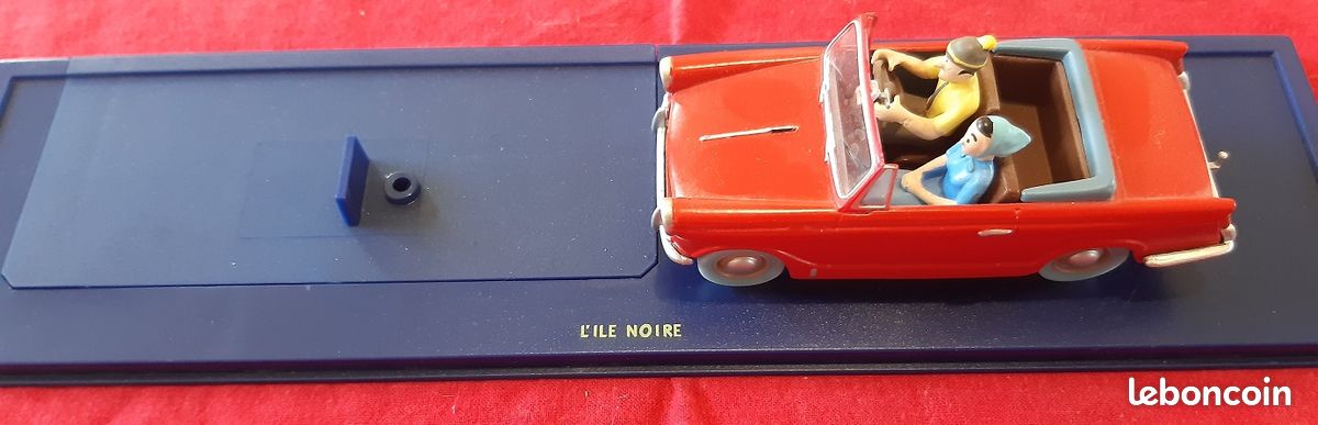 Voitures Atlas Tintin # 28 & 29 Triumph Herald + Caravan Black Island Herge modèle de voiture Echelle 1/43 - Canada