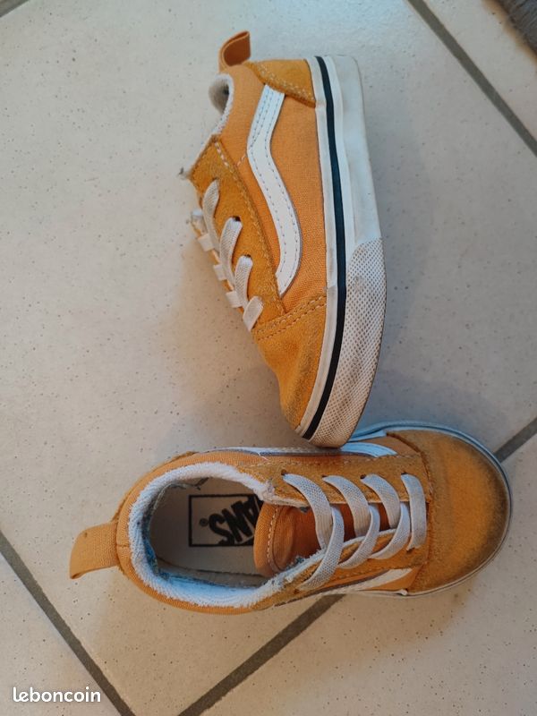 Chaussures garçon Vans pointure 22.5 (image 1)