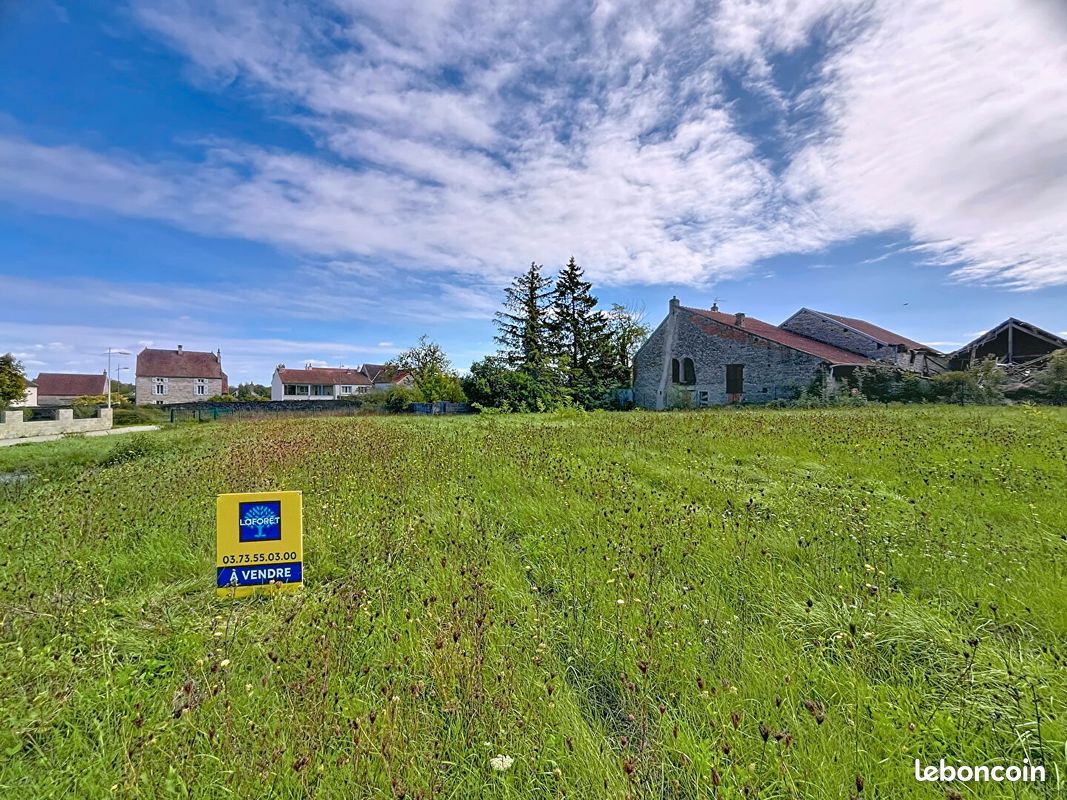 Terrain 895 m² · à Spoy · 895 m² · 94 500 €