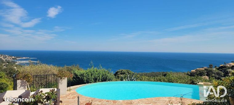 Villa 4 pièces 160 m²