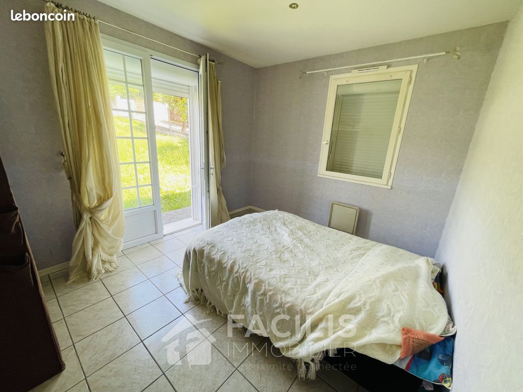Maison 6 pièces 164 m² - Coteaux-du-Blanzacais 16250 Blanzac-Porcheresse (image principale 6)