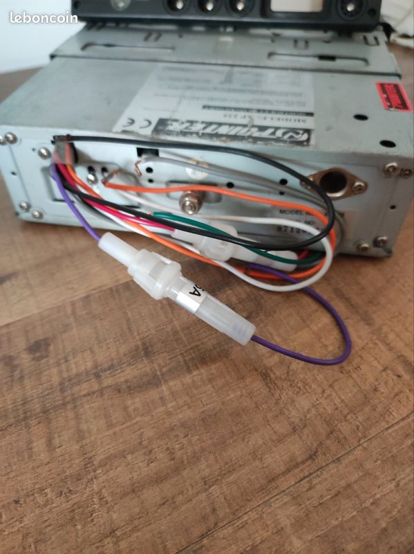 Poste radio voiture (image 3)
