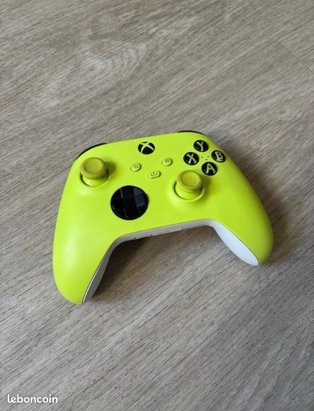 Mannette Xbox série s et x (image 1)