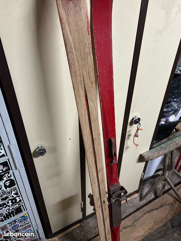 Ski vintage en bois (image 2)